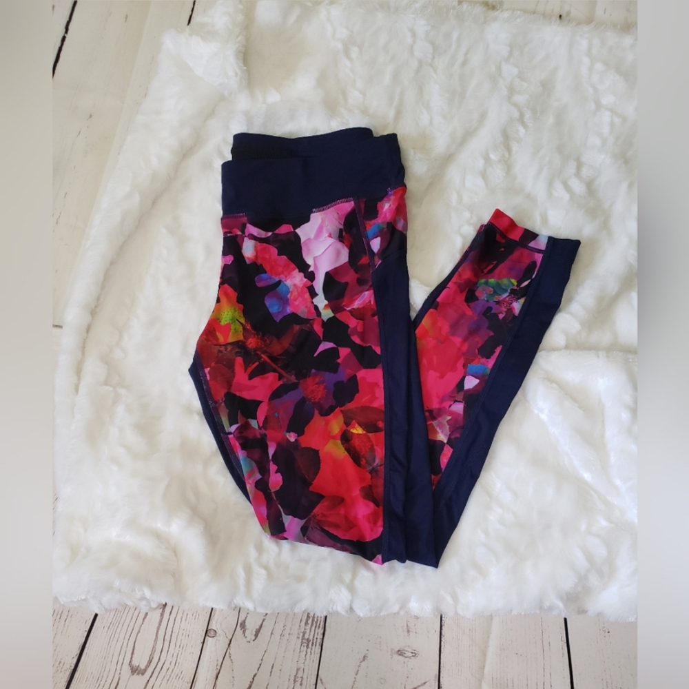 ATHLETA navy floral tights M